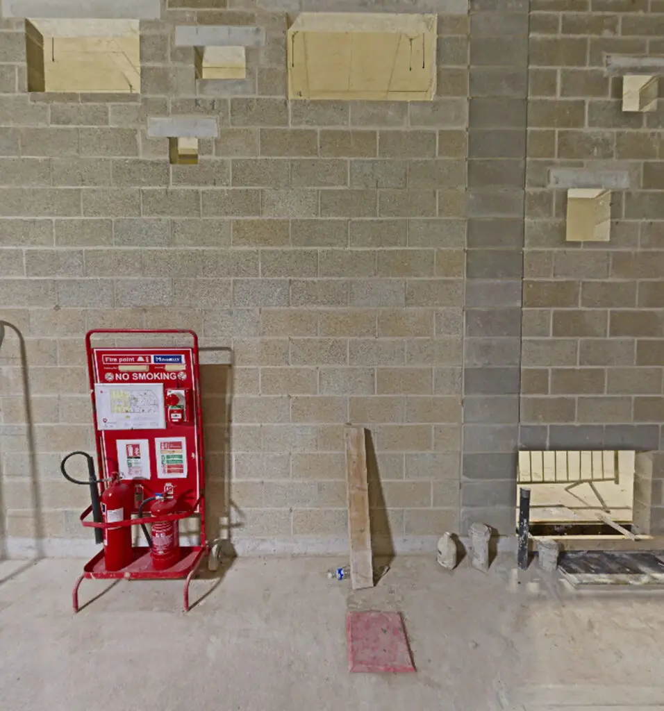 Buildersworks Holes
